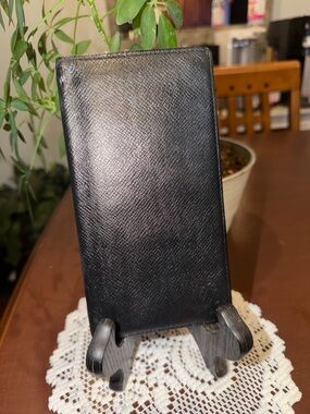 Authentic Louis Vuitton Black Leather Checkbook Cover